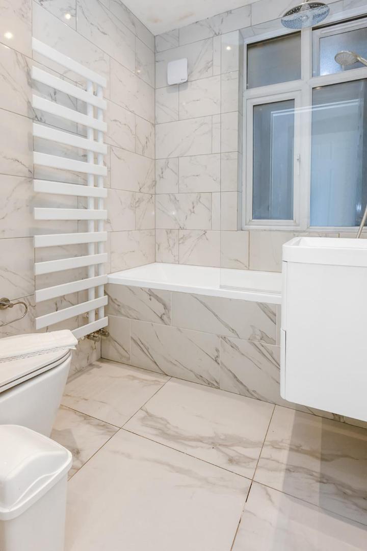 Outstanding 2 Bed Apartment In Central Camden Sleeps 6 Londres Exterior foto